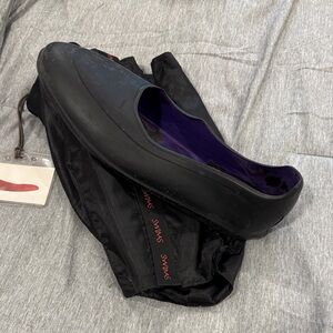 Swims Men's Black and Purple Rain Shoe Covers - XL
